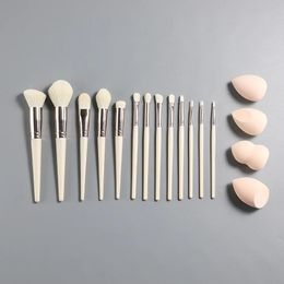 13Pcs Makeup Brushes Set for cosmetic Soft Cute Beauty Foundation Blush Powder Eyeshadow Concealer Blending brush Sponge 240403