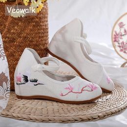 Casual Shoes Veowalk Lucky Fish Embroidered Women Canvas 3cm Hidden Platform Breathable Chinese Style Ladies Mid Top