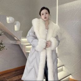 Fox Fur Collar Placket과 함께 새로운 스타일 슬림하고 따뜻한 거위 다운 재킷, 중간 길이 다운 재킷