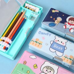 Cases New Multifunctional Cute Creative Pencil Case Pupil Transforming Into A Double Layer Large Capacity Storage Pen Fun Mechanism