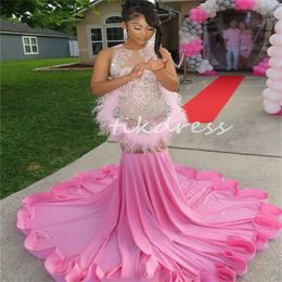 Luxury Pink Feather Evening Dresses With Rhinestone Crystal Cut Side Mermaid Black Girls Prom Dress 2024 Charming Formal Birthday Party Gown vestido de festa