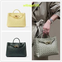 Leather Tote BottegVeneta Andiamo Bags 2024 New Woven Andiamo Womens Bag b Versatile Genuine Leather Tote Bag Casual One Shoulder Diagonal St have logo HBS2KI