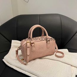 Cross Body Small Square Bag 2024 New Matte Soft Leather Advanced Fashion Versatile One Shoulder Commuter Handheld Crossbody for Women H240403