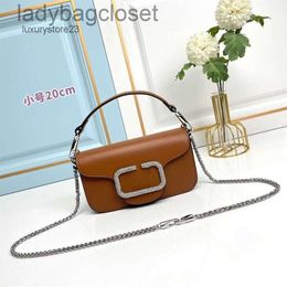 Chain Little Vbuckle Valenteno Shoulder Bag Vlogo Lady Miniloco Cowhide Handheld Classic Bags Leather 2024 One New Womens Straddle Fashion Metal Purse Buckle E WT6M