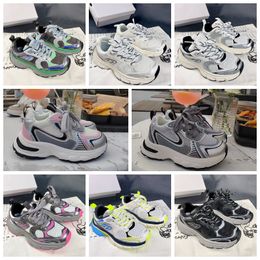 2024 Kids Designer Sneakers Infants Casual Shoes Track 10 Pink Trainers Black White Mesh Comfortable Nylon 9.0 school Sneaker Shoelaces Jogging Hiking size