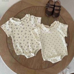 Rompers 2023 New Baby Summer Short Sleeve Peter Pan Collar Bodysuit Infant Girl Floral Dot Print Jumpsuit Toddler Cotton Lapel Clothes L240402