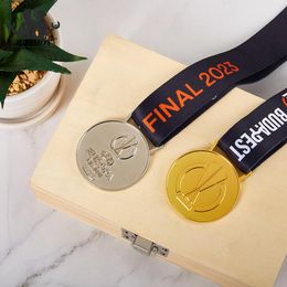 1pc la medaglia di medaglia di zinco in lega di zinco della lega di zinco della Lega Europa Medaglia Medaglia Gold Football Souvenir Collezione