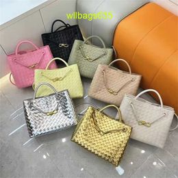 Leather Tote BottegvVenet Andiamo Bags Small Design Spring New Metal Rope Buckle Leather Woven Tote Bag One Shoulder Handheld Large Capacity have logo HBUWKC