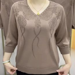 Korean Vintage Women Clothing 34 Sleeve Knitted T-shirt Spring Summer Fashion V-neck Solid Diamonds Loose Casual Tops 240329
