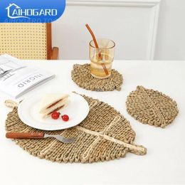 Table Mats Pot Holder Durable Cattail Leaf Mat Dinnerware Pad Creative Plant Decor Placemat Tableware Insulation