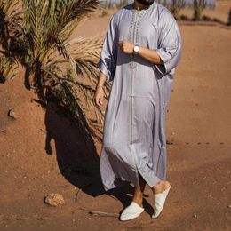 Ethnic Clothing Islamic Loose Jubba Thobe Muslim Robe Men Caftan Ramadan Traditional National Dress Middle East Arab Fashion Embroidery