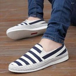 Casual Shoes 2024 Summer Men's Linen Breathable Comfortable Anti-Skid Classic Set Foot Driving