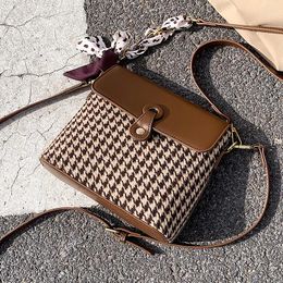 Shoulder Bags Autumn/Winter Bag 2024 Female Ins Niche Messenger Fashion Square Houndstooth Dual-use