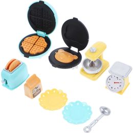 Kitchens Play Food Miniature Waffle Maker Dollhouse Cooker Miniature Kitchenware Toy Toys Kids Micro Scene Decor DIY Electronic Scale Layout 2443