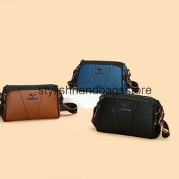 Shoulder Bags New Womens Exquisite Spliced Crossbody Bag Magnetic Buckle Zipper Convenient Simple and Trendy for Going Out Versatile H240403