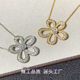 High end designer necklace 1:1 vanclef Sunflower Necklace V Gold High Edition Full Diamon Large Flower Necklace Camellia High Grade Light Luxury Collar Chain Female