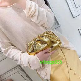 Pouch Cloth Bags BottegVeneta Trusted Luxury Bag Leather Cloud Bag Gold Silver Soft Leather Womens Bag 2024 New Single Shoulder Crossbody Han have logo HBVFQ5