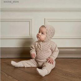 Rompers 5427 Stock Clearance 73-90cm Baby Bodysuit Hollow Out Long Sleeve Knitted One-piece Suit With Hat Lace Girl Princess Clothes L240402