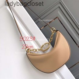 Chain Little Vbuckle Valenteno Shoulder Bag Vlogo Lady Miniloco Cowhide Handheld Classic Bags Leather 2024 One New Womens Straddle Fashion Metal Purse Leather BB63