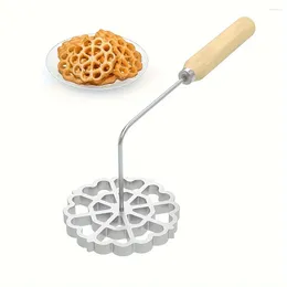 Baking Moulds Bunuelos Mould Rosette Iron Moulds Set With Wooden Handle Lotus Flower Cookie Maker 4.7 Inches
