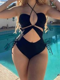 Women's Swimwear 2023 Halter criss Swimsuit One Piece Women Solid Swimming Swimwear Female Padded Bodysuit String Bathing Suit Summer Beach Wear Y240402