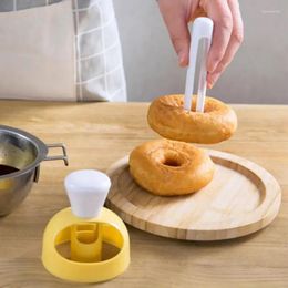 Baking Moulds American Donut Mold Plastic Hollow Bread Circular Cake Shell Pressing DIY Kitchen Tool