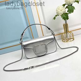 Chain Little Vbuckle Valenteno Shoulder Bag Vlogo Lady Miniloco Cowhide Handheld Classic Bags Leather 2024 One New Womens Straddle Fashion Metal Purse Diamond EDWB