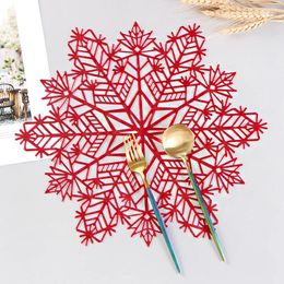 Table Mats Christmas Snowflake Shaped Mat Heat Resistant Placemats Washable Dining-tableDecorative Home Kitchen Supplies Solid