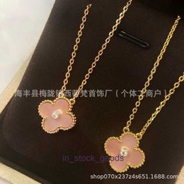 High end designer necklace vanclef Classic Single Flower Clover Set Diamond Necklace for Women Natural Pink Fritillaria Thick Plated 18k Collar Chain Original 1to1