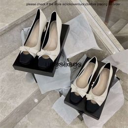 the row shoes Straight Hair Pure Original The Row Small Fragrance Style Spliced Bow Knot Shallow Mouth Square Head High Heel Work Womens Single Shoes high quality