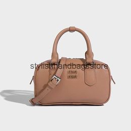 Shoulder Bags New Mujia Fashion Versatile Small Square Bag Bowling Handbag One Crossbody Boston Womens H240403