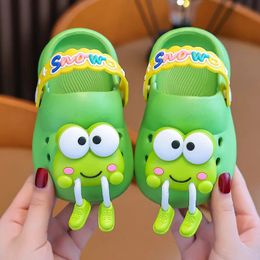 Cute Baby Girl Slippers Cartoon Frog Sandals Boy Beach Garden born Infant Indoor Bath Antislip Shoes Summer 240402