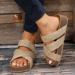 Slippers Summer Platform Clogs Slippers Women 2023 New Outdoor Thick Bottom Cork Sandals Woman Cross Strap Non-Slip Beach Shoes Slides J240402