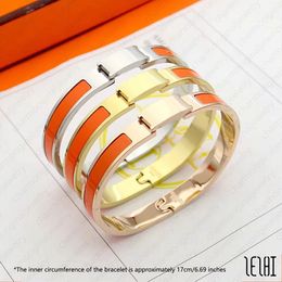 Designer Charm For Bracelet Mens Cuff Bracelets Yellow Bangles Vintage Charm Bracelets Hinge Bangle Luxury Gold Bracelet Wed Jewellery Stainless Steel Jewellery