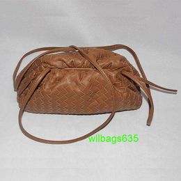 Pouch Cloth Bags BottegvVenet Trusted Luxury Bag Leather Weaving Cloud Bag 2024 New Leather Womens Bag Soft Leather Dumpling Bag Fashion One S have logo HBHJLI