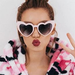 Sunglasses Love Heart Women Big Frame Personality Sunglass Sexy Retro Cat Eye Vintage UV400 Protection Pink Female