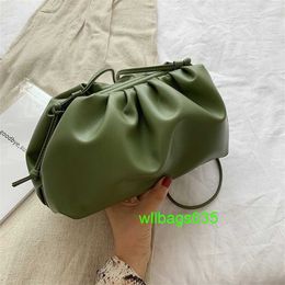 Pouch Cloth Bags BottegvVenet Trusted Luxury Bag Leather Cloud Bag Pleated Bag Personality French Niche Womens Bag 2024 New Trendy One Should have logo HBV8AZ