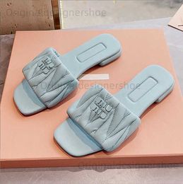 Slippers Designer Womens Slippers Ladies Cartoon Big Head Slide Classic Open Toe Casual Slide Genuine Soft Leather letter Sandals 35-41 T240403