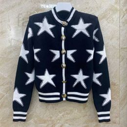 Women's Sweaters Designer 2024 Early Spring New Fashion Age Reducing Five pointed Star Jacquard Gold Button Shoulder Cushion Knitted Sweater for Women