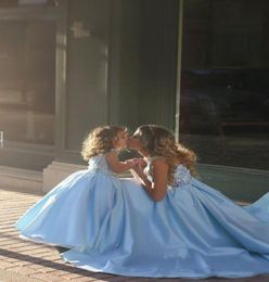 Romantic Sky Blue Ball Gown Flower Girl Dresses For Wedding Lace Floral Appliques Mother and Daughter Party girls pageant gowns6519402