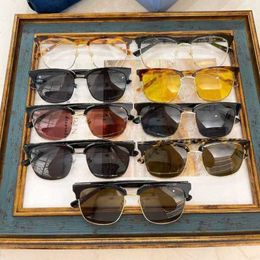 2024 Designer Fashion Luxury Designer New 0382 Board for Men Women Resistente a UV e óculos de sol versáteis