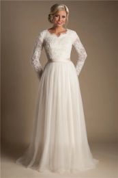 Dresses Ivory Aline Beaded Lace Tulle Modest Wedding Dresses With Long Sleeves Scalloped Neck Buttons Up Back Full Sleeves Long Bridal Go