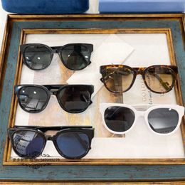 New designer sunglasses Men's Luxury Designer Women's Sunglasses square style ins same type plate matching size