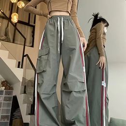 Y2K Kpop Cargo Pant Frauen Kordelschläfen Weitbein schicke Punkhose Baggy Striped Sports Jogging Parachute Joggerhose