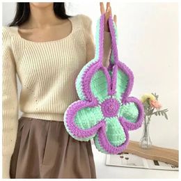 Crochet Knitted Handbag Womens Bag Flower Finished Sweet Flower Handwoven Bag Ice Bar Thread 240320