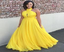 2019 Yellow Halter Neck A Line Prom Dresses Floor Length Simple Style Formal Long Evening Party Celebrity Gowns Chiffon Bridemaids1048095