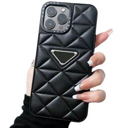 3D Diamond Plaid Leather Luxury Phone Case For Iphone 12 13 14 Pro Max Metal Triangle Logo Feather Style For Apple 14Plus Cover