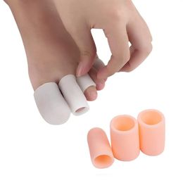 2024 1pcs Breathable Silicone Toe Sleeve Cap Separator Foot Corns Blisters Cover Prevent Calluses Thumb Overlapping Care Kit Breathable Toe