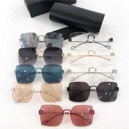2024 Designer fashion New luxury designer sunglasses Double B Borderless Large Square Plain Mirror Sunglasses BB0113O