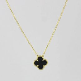 Fashion Classic Four Leaf Clover Necklaces Pendants Mother of Pearl Stainless Steel 18K Gold Plated for Women Girl lover Engagement Designer Jewelry nec X4SM